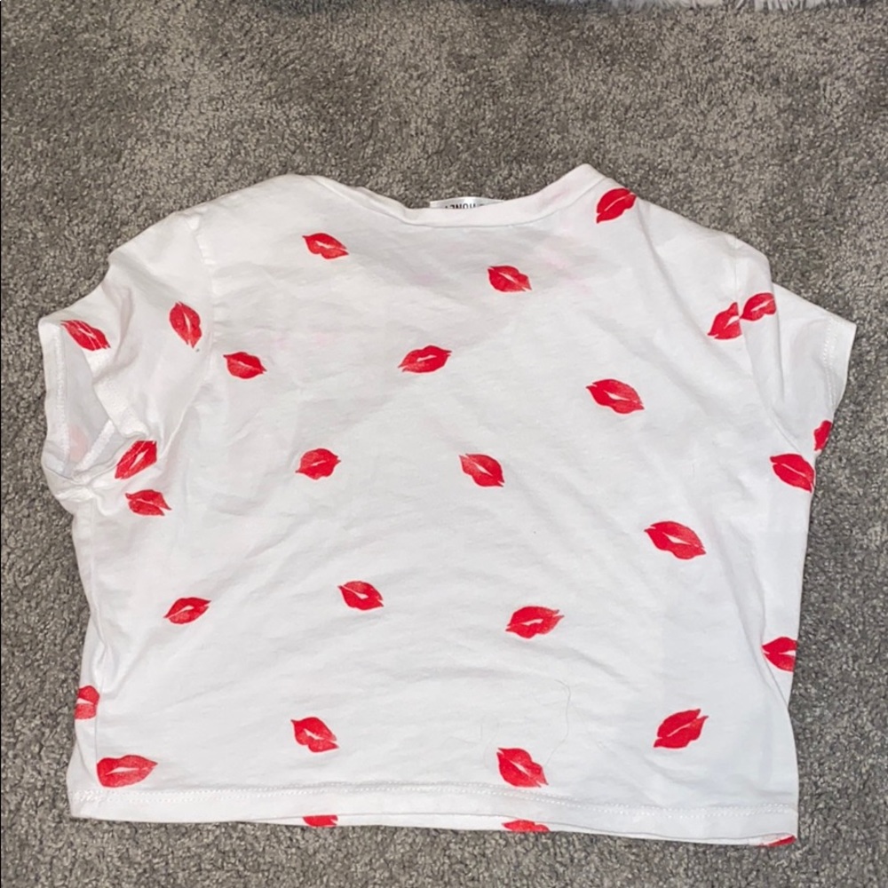 WILD HONEY lips t shirt
